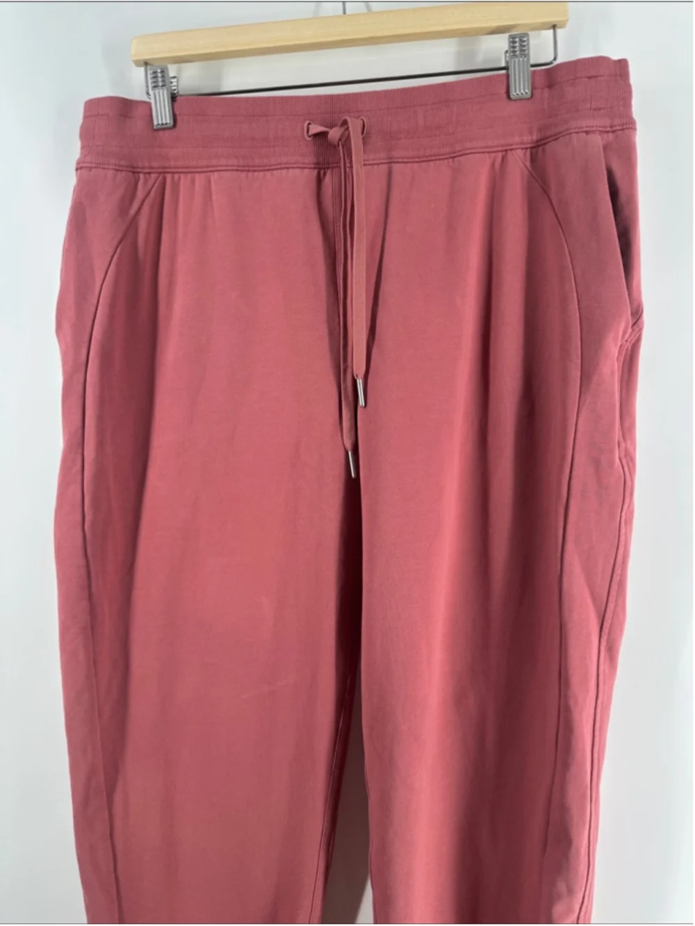 Lululemon Scuba High-Rise French Terry Jogger smoky red lounge wear gym sz 14